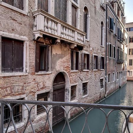 Canal View Suite In Rialto By Wonderful Italy เวนิส ภายนอก รูปภาพ