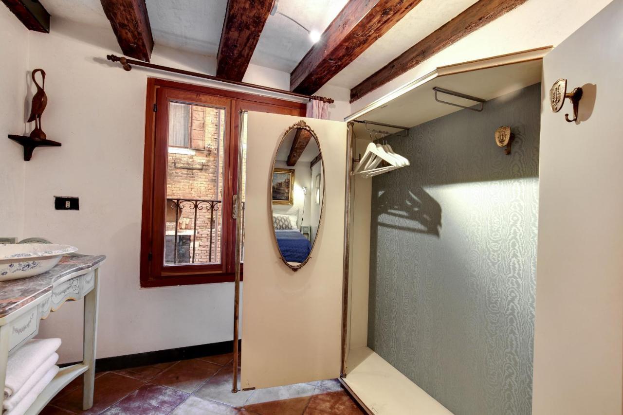 Canal View Suite In Rialto By Wonderful Italy เวนิส ภายนอก รูปภาพ