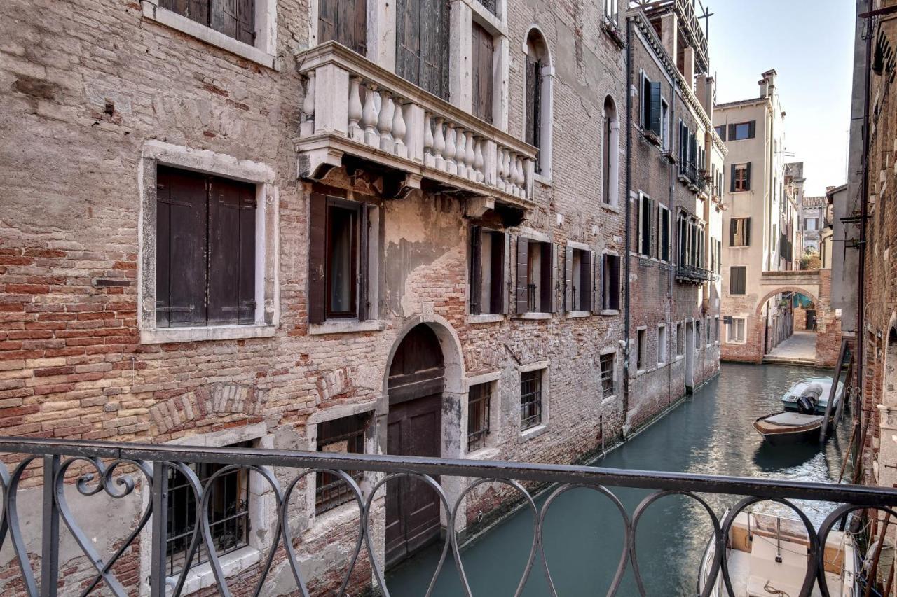 Canal View Suite In Rialto By Wonderful Italy เวนิส ภายนอก รูปภาพ